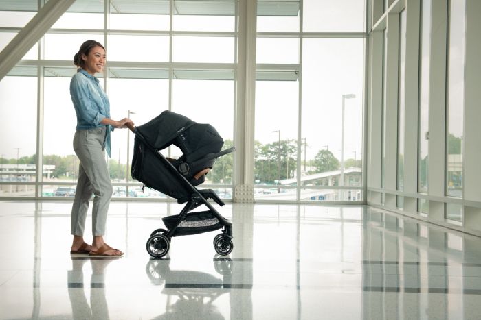 Nuna trvl Stroller